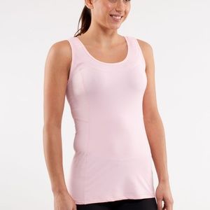 Lululemon Run: Stay on Course athletic top